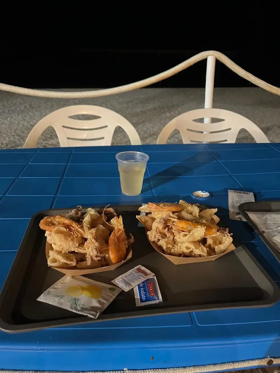 Frittura servita nella barchetta